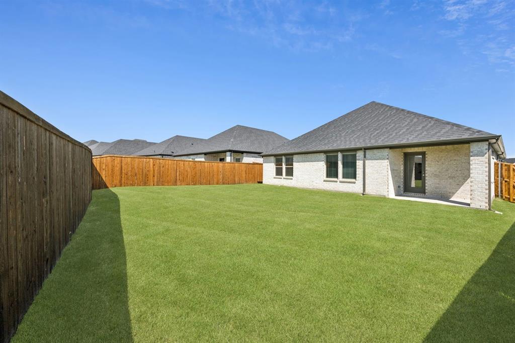 Covered Patio in the Heisman home plan – REPRESENTATIVE PHOTO