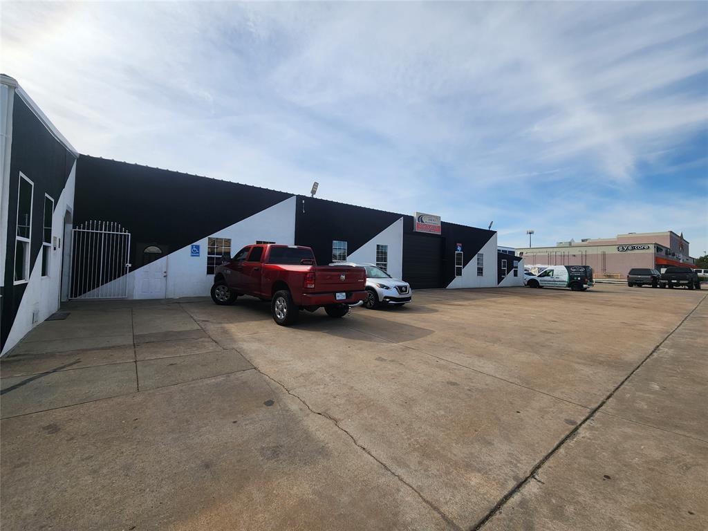 3400 14th Street, Plano, TX 75074 3400 14th Street, Plano, TX 75074