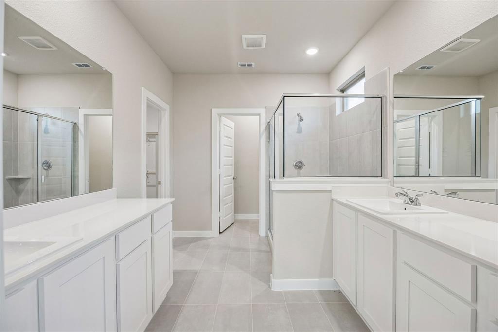 Primary Bathroom in the Wimbledon home plan – REPRESENTATIVE PHOTO