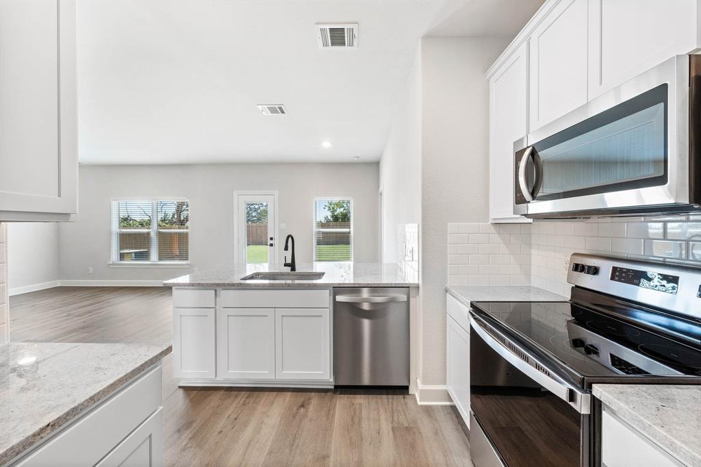 1001 Cedar Street, Hutchins, TX 75141 1001 Cedar Street, Hutchins, TX 75141