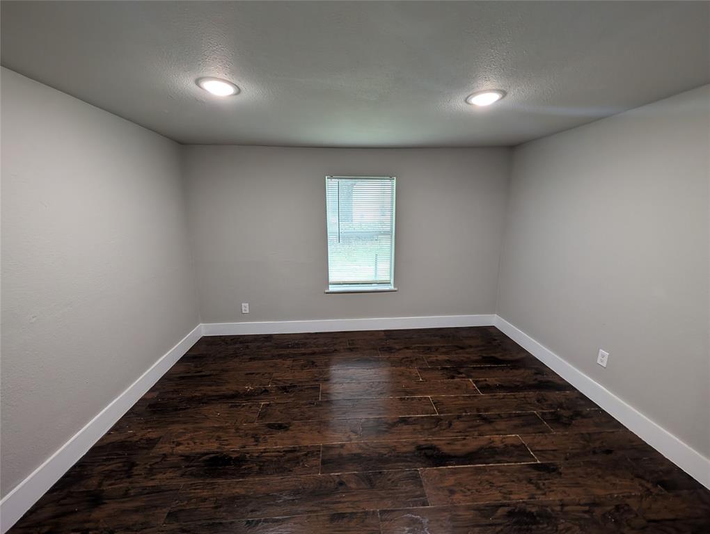 2321 Starks Avenue, Dallas, TX 75215