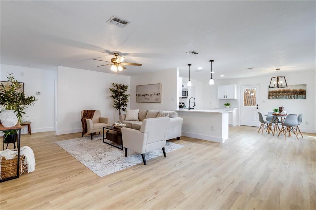 1422 Eastview Drive, Garland, TX 75040 1422 Eastview Drive, Garland, TX 75040