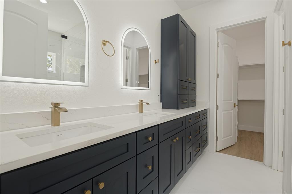 513 N Patton Street, Dallas, TX 75203