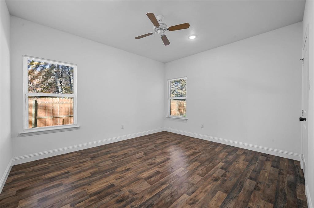 129 Arapaho Trail, Mabank, TX 75156