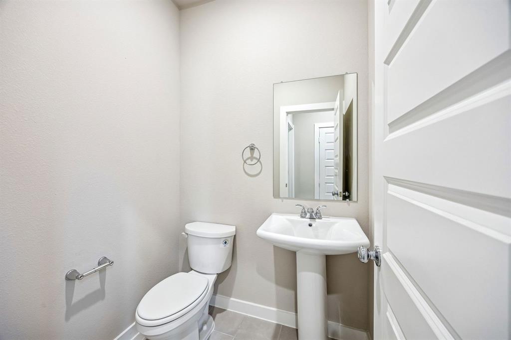 Bathroom in the Willow home plan – REPRESENTATIVE PHOTO