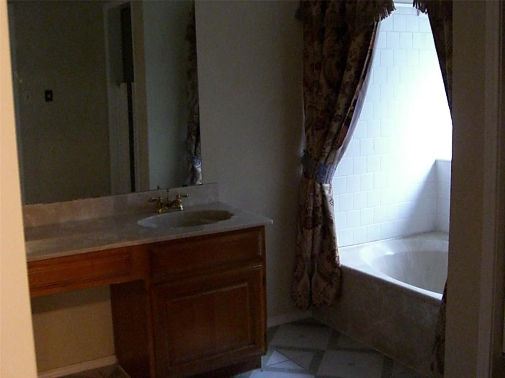 720 Bishop Street, Cedar Hill, TX 75104 720 Bishop Street, Cedar Hill, TX 75104