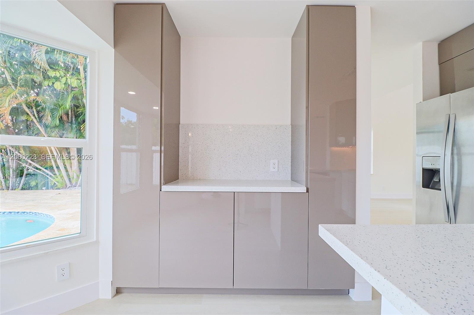 Photo 65