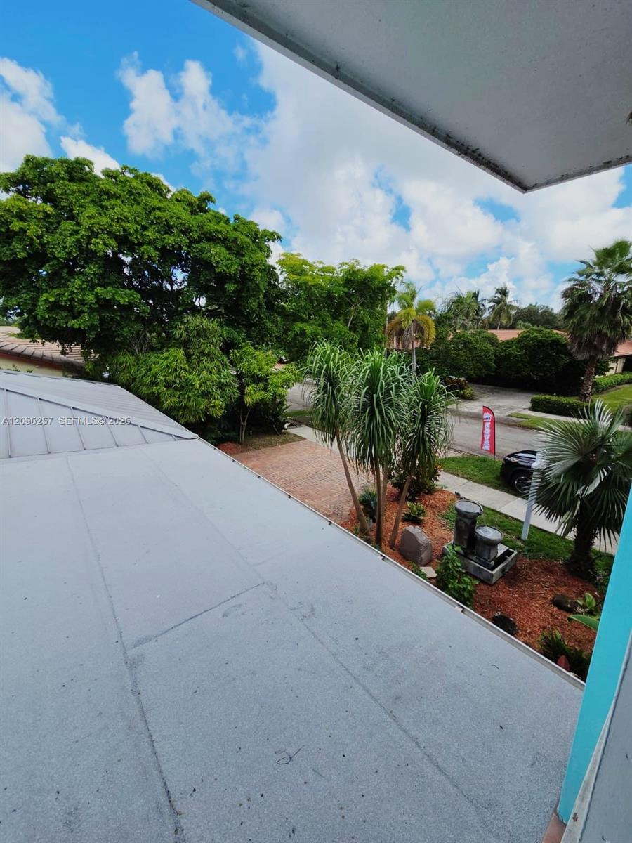 Flat roof