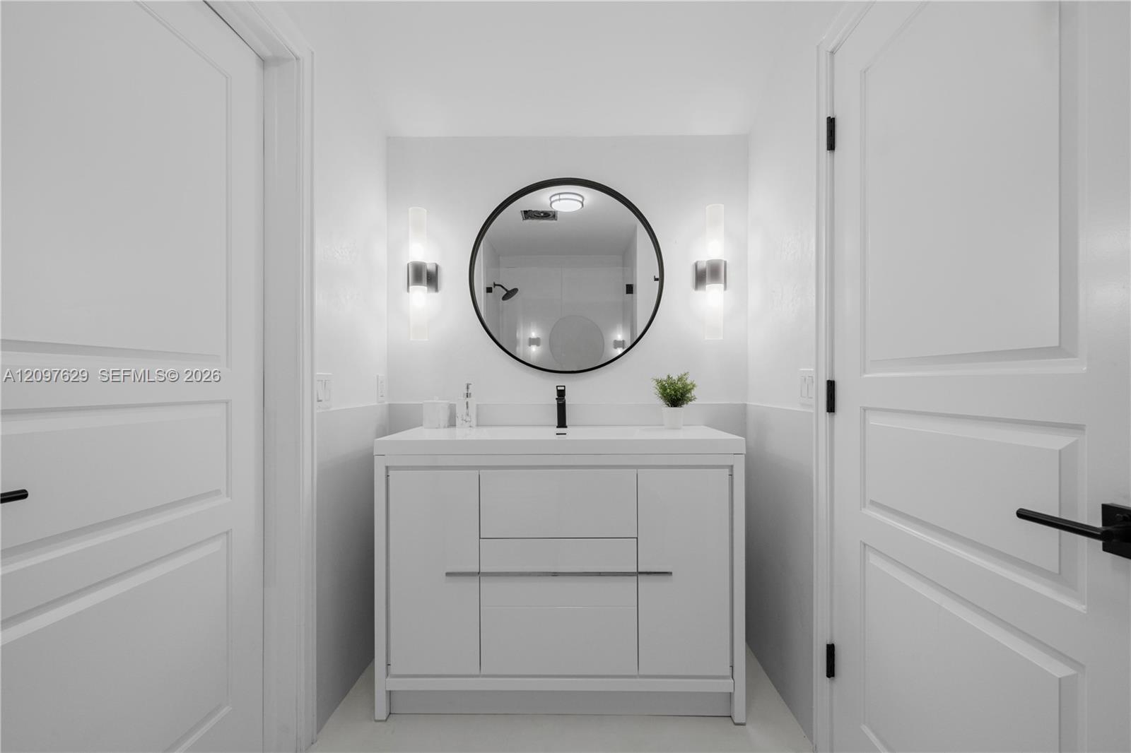 Jack&Jill Bathroom