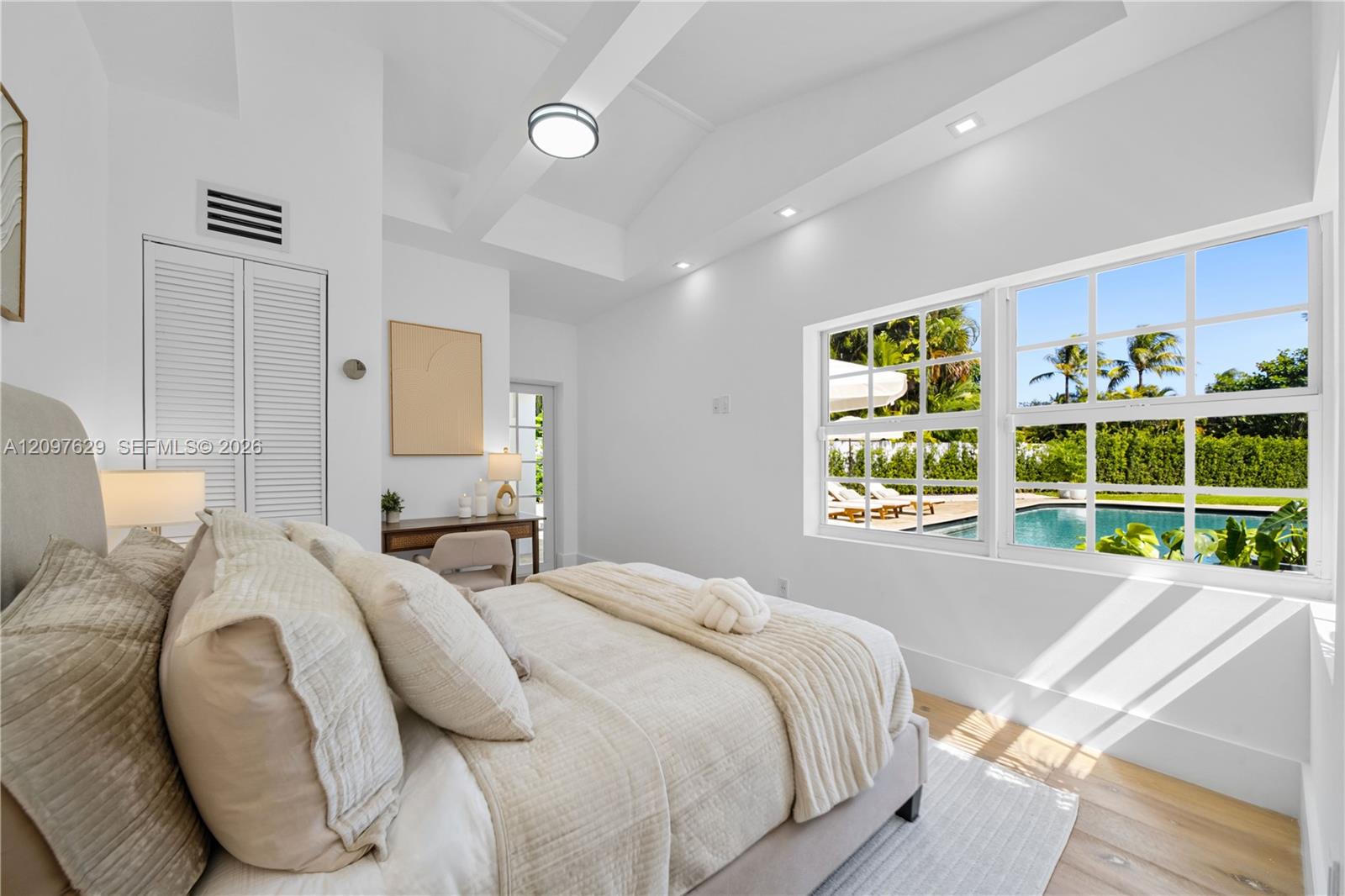 Secondary bedroom