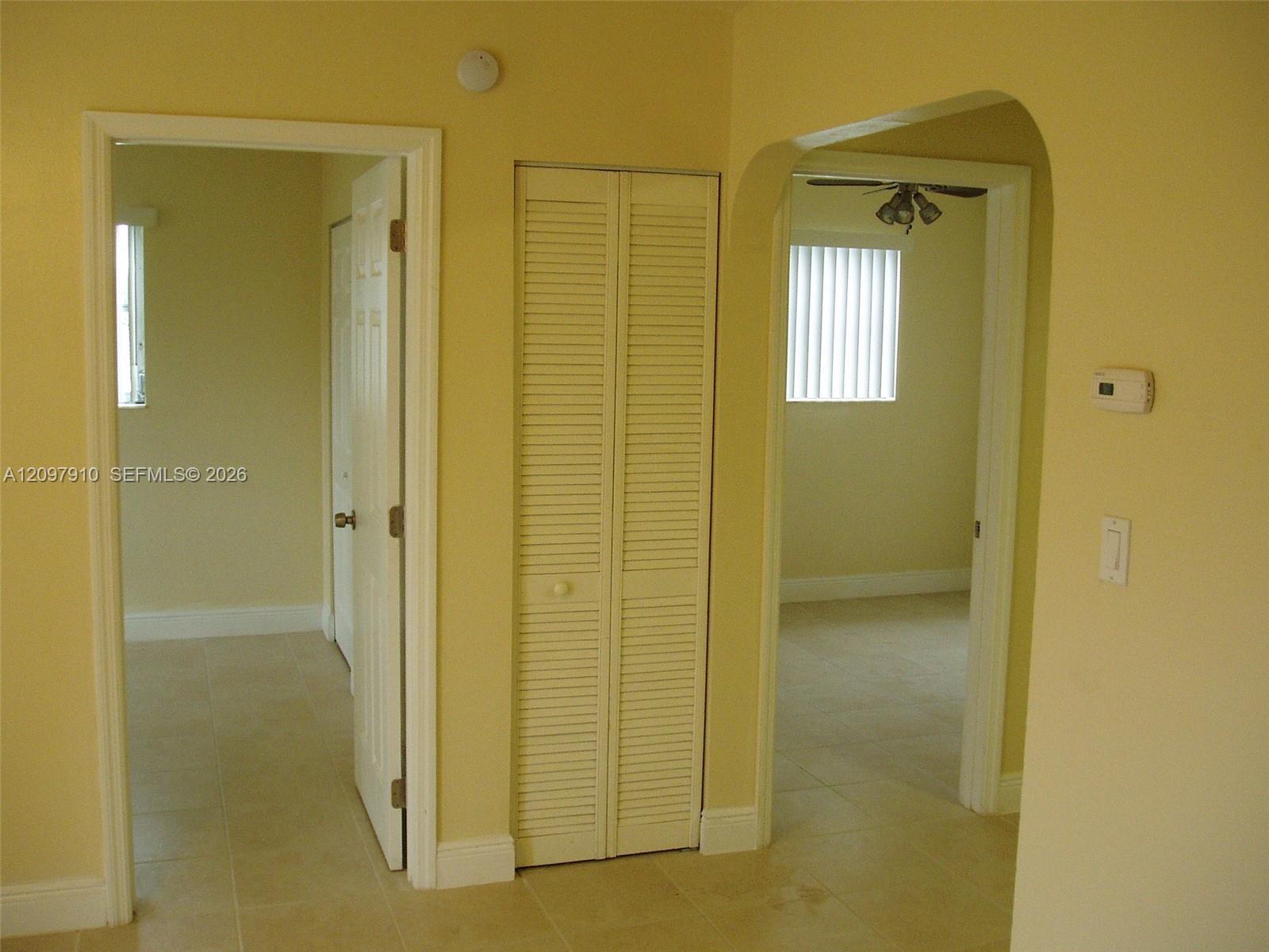 Apt 1
