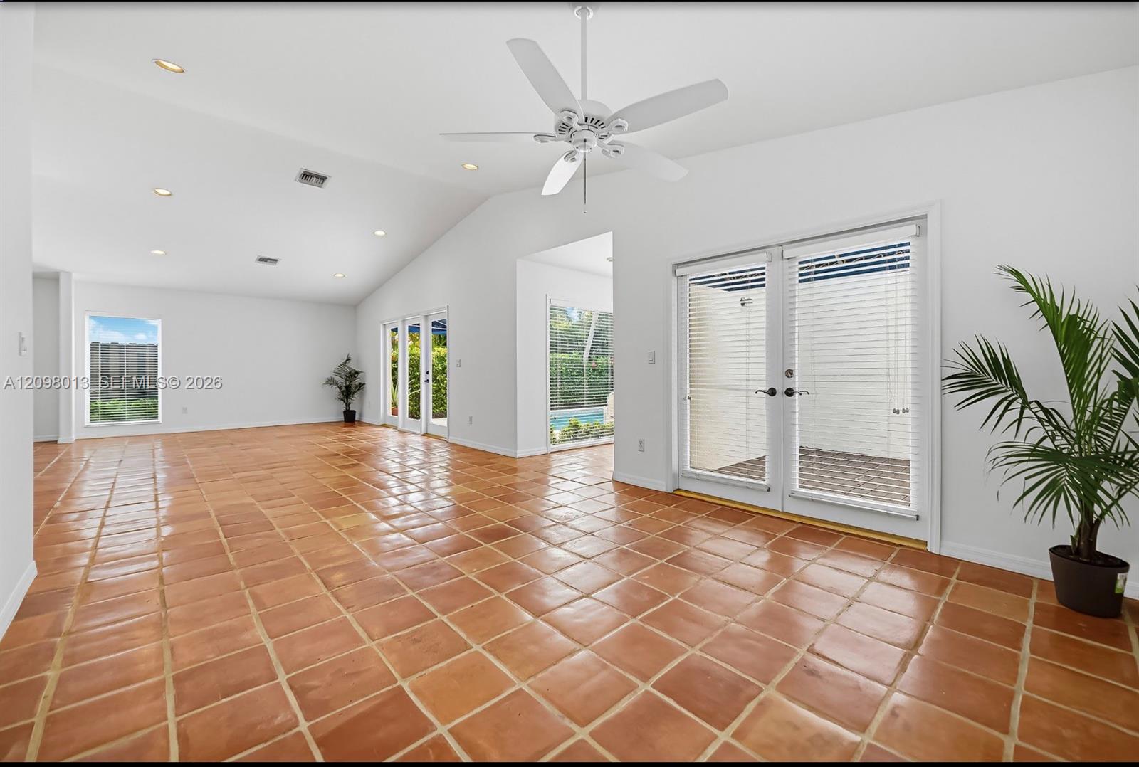 Vaulted ceilings, double-glass door entry
