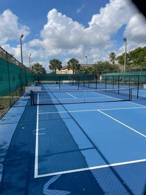 Tennis/Pickleball Courts
