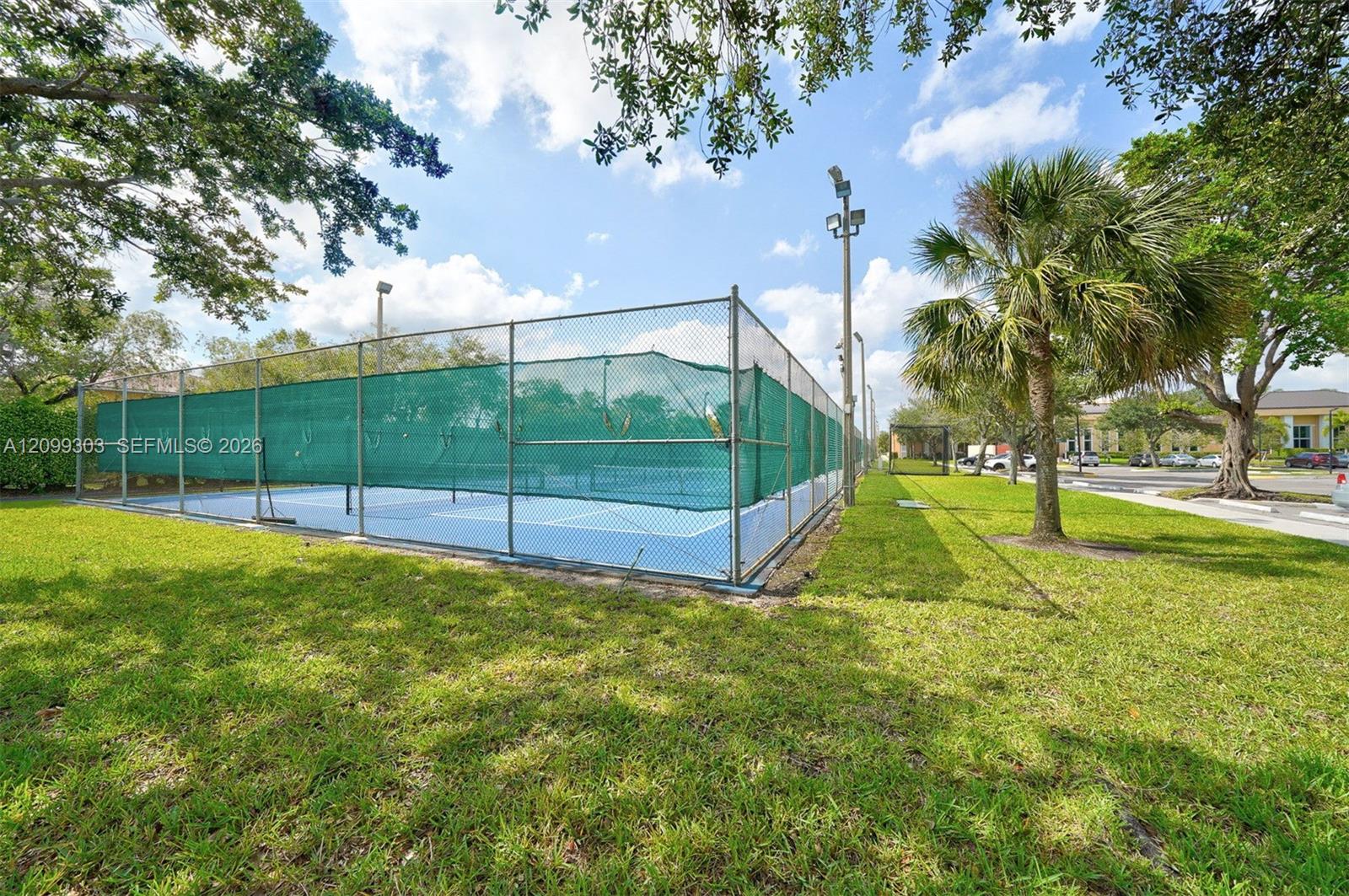 Tennis/Pickleball Courts