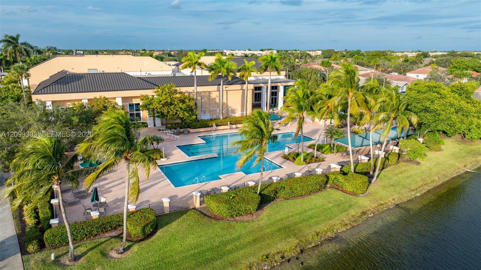 Kings Point Pool and Clubhouse Area