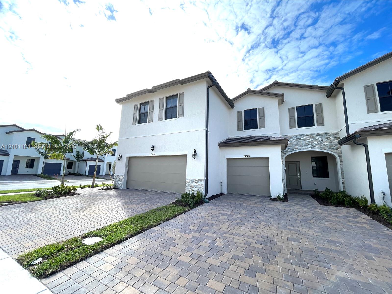 Photo 24