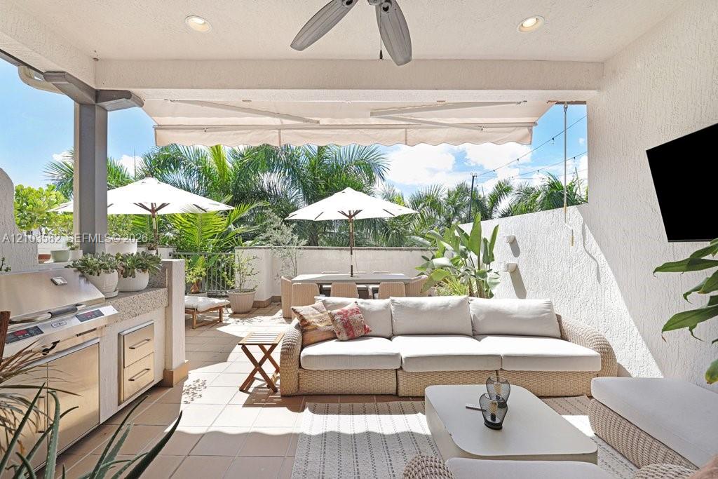 ROOF TOP TERRACE