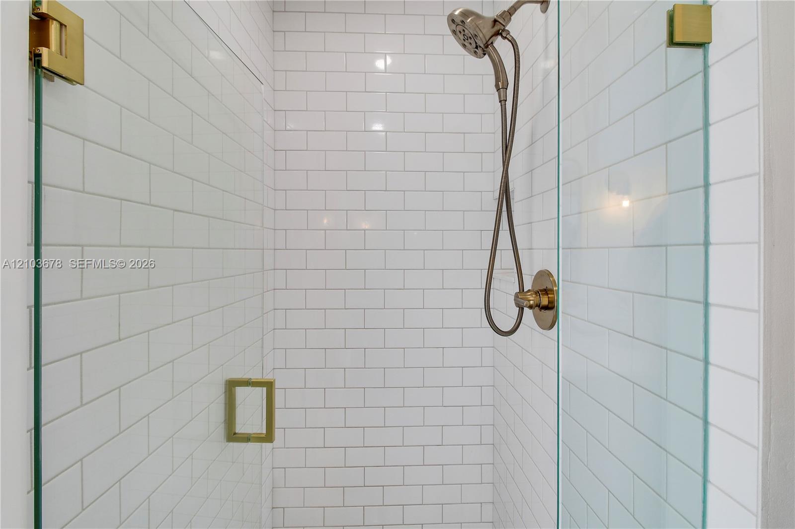 Cabana Bath Shower