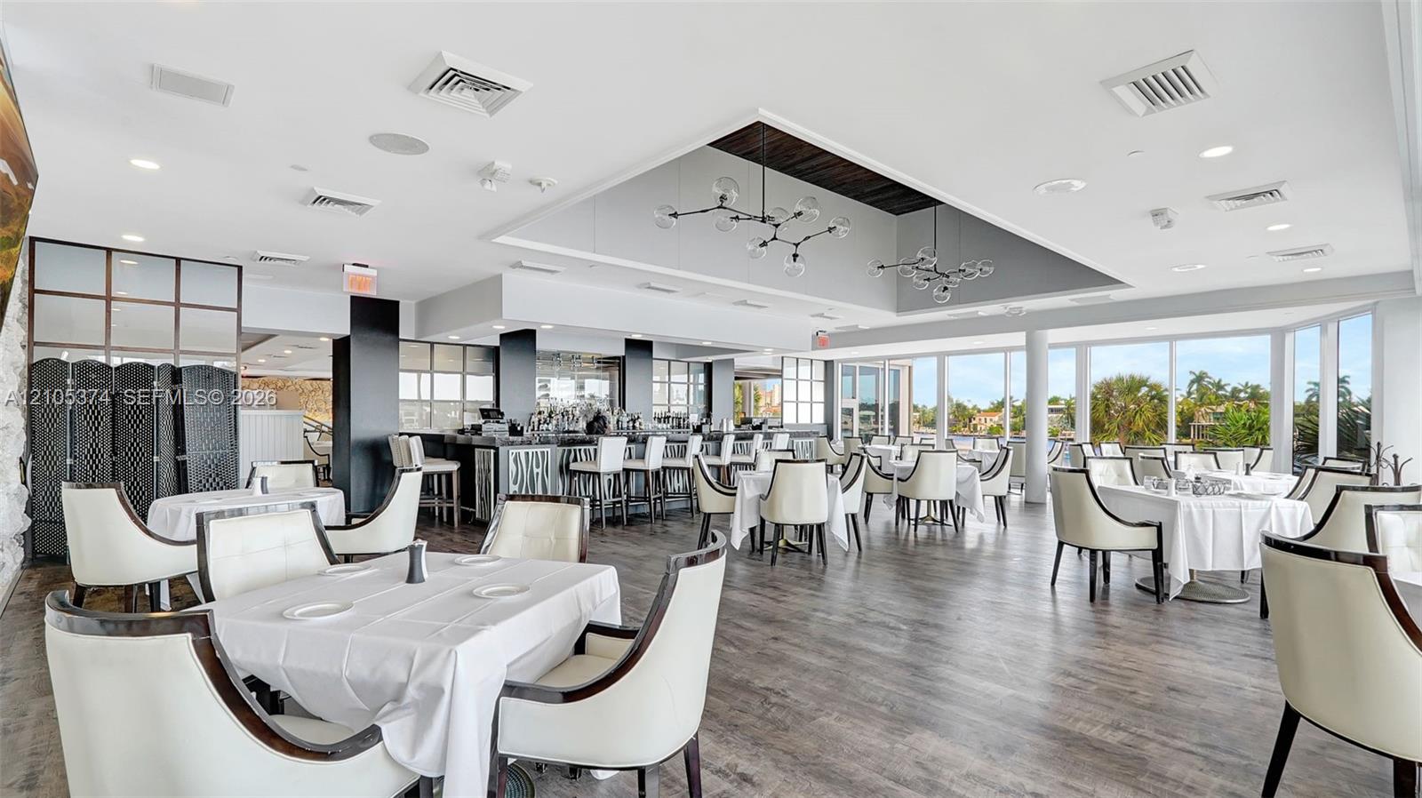 Hamptons Restaurant