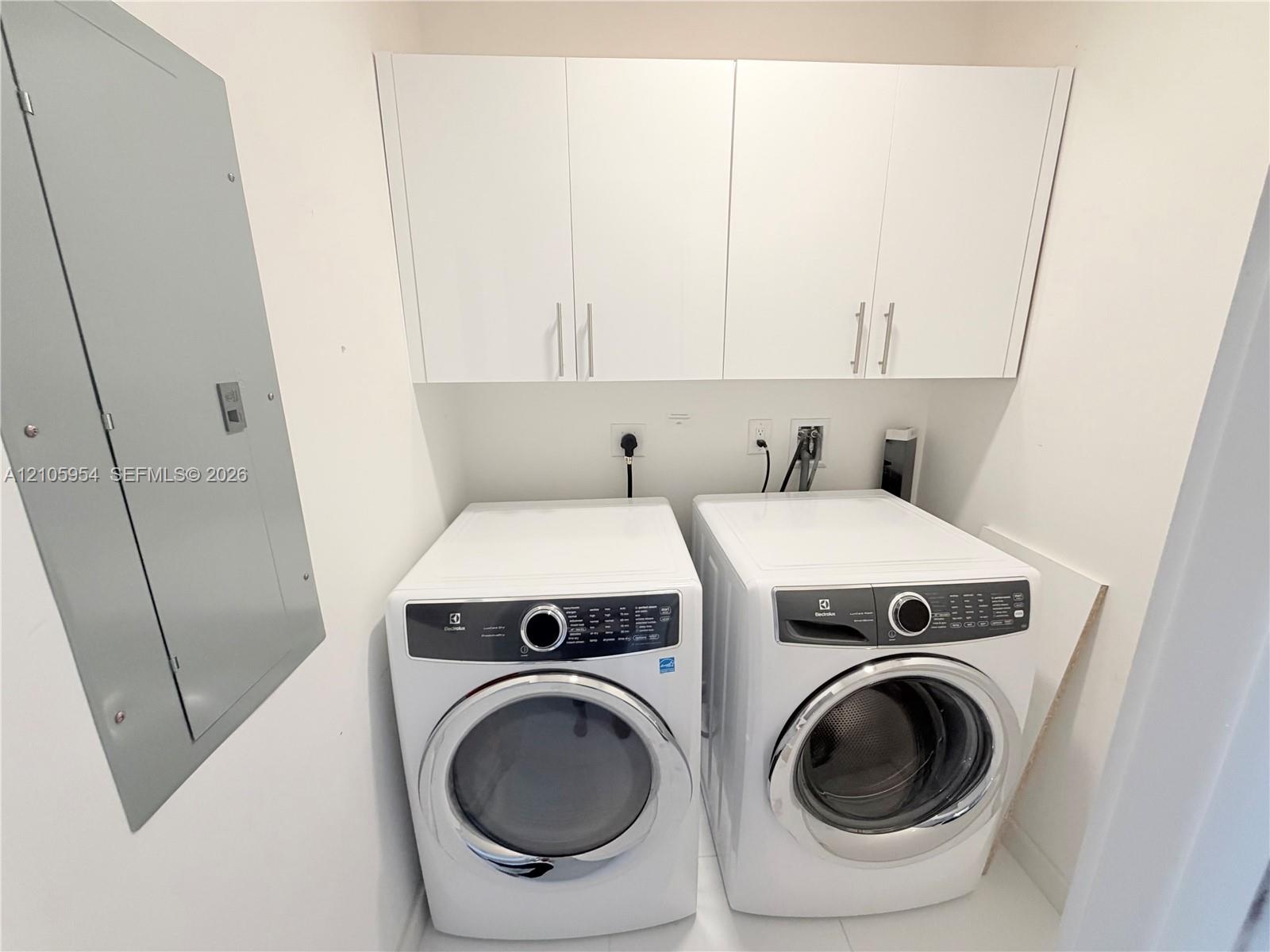 Oversized Laundry