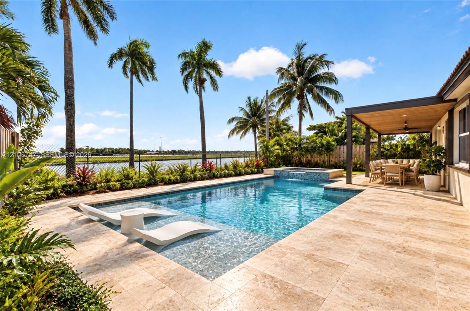 VIRTUAL IMAGE OF POTENTIAL BACKYARD