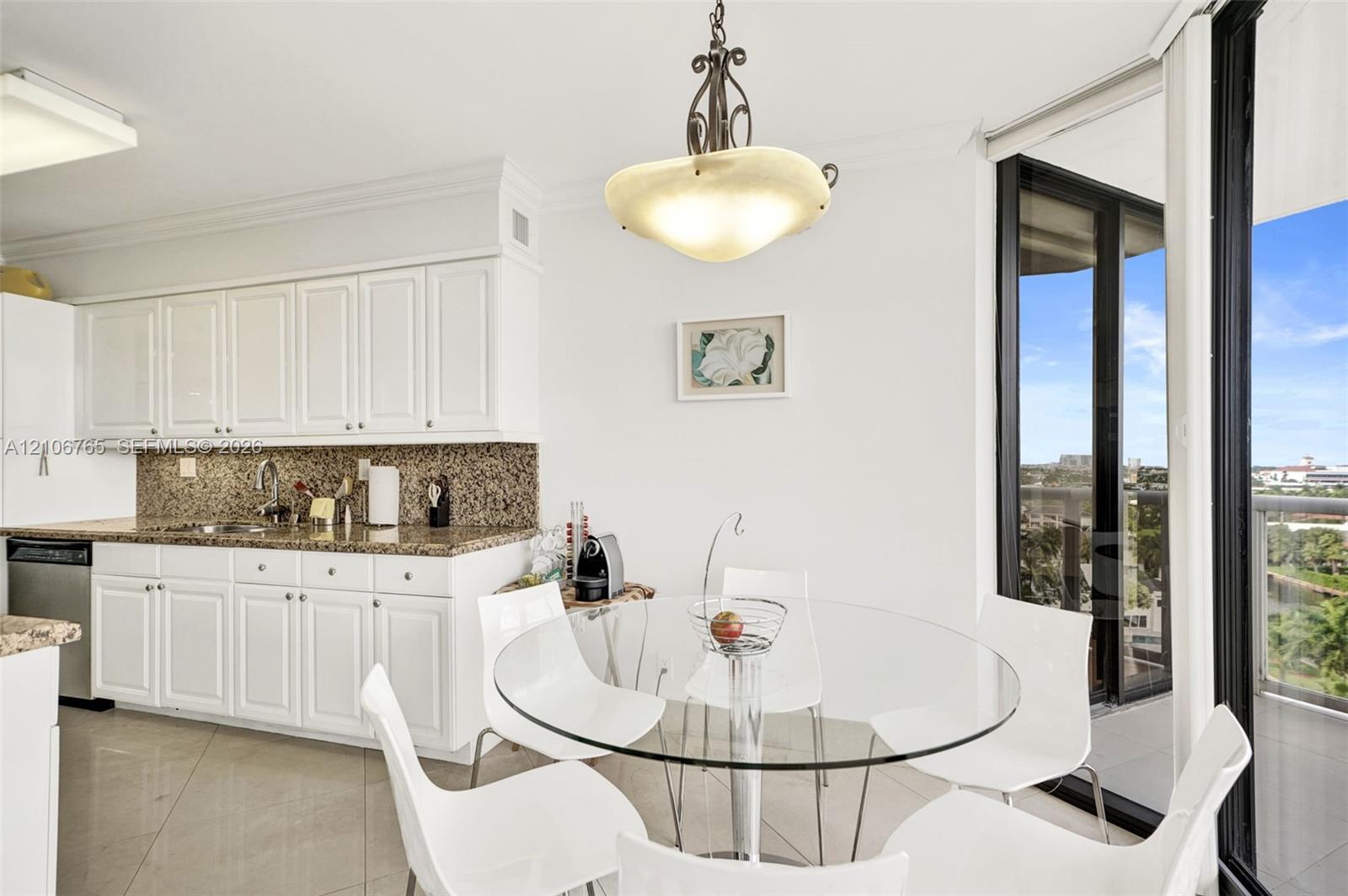Kitchen and breakfast area.