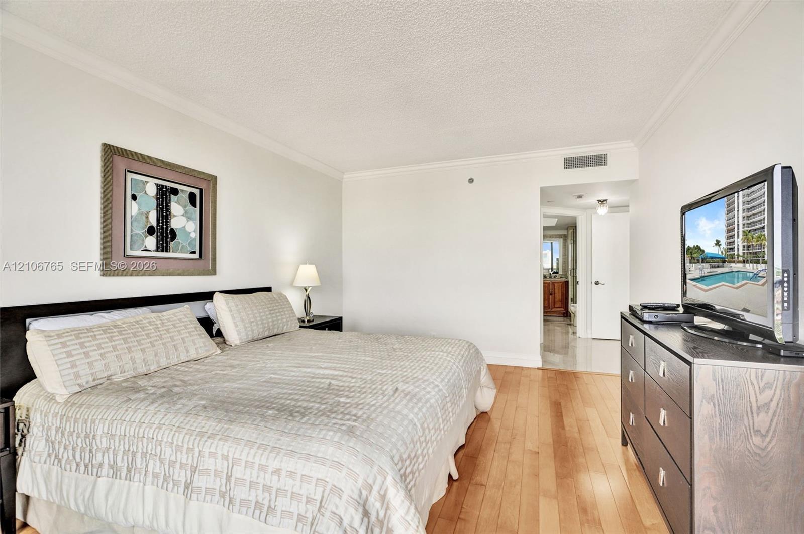 Main bedroom.