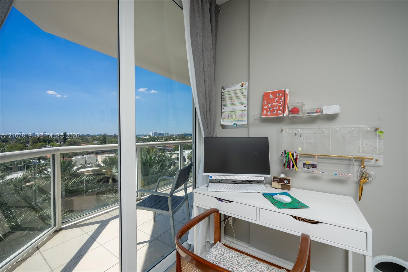 Main bedroom with access to balcony (will be rented without furniture)