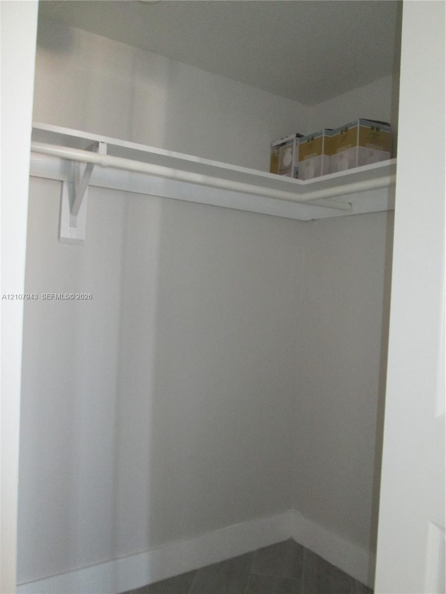 Walk-in closet