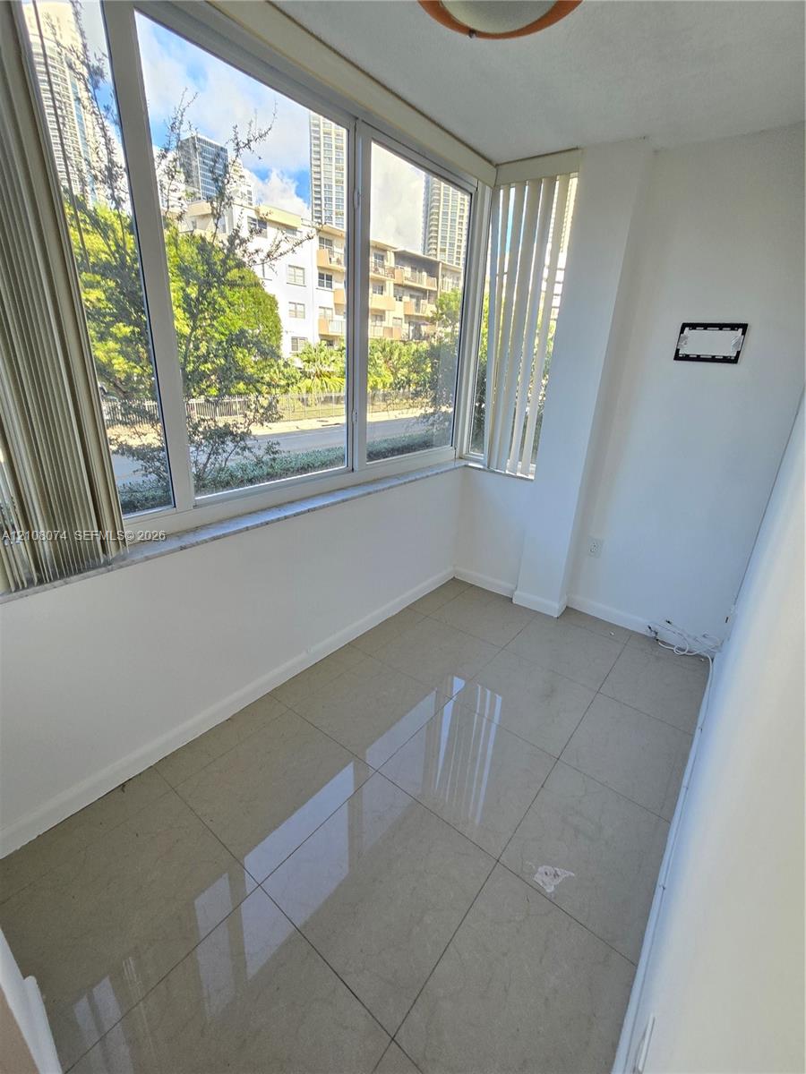Den/office Den/office