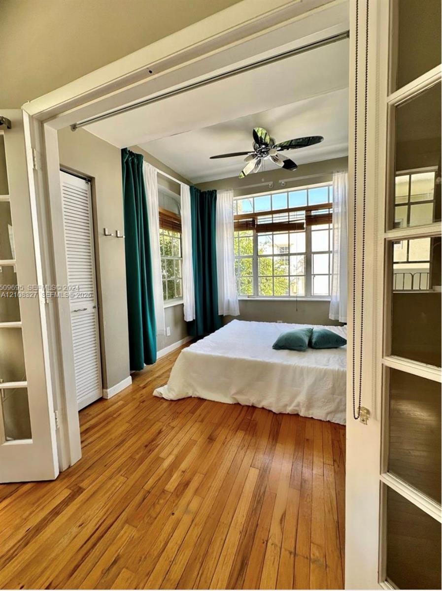 entry to bedroom from living area