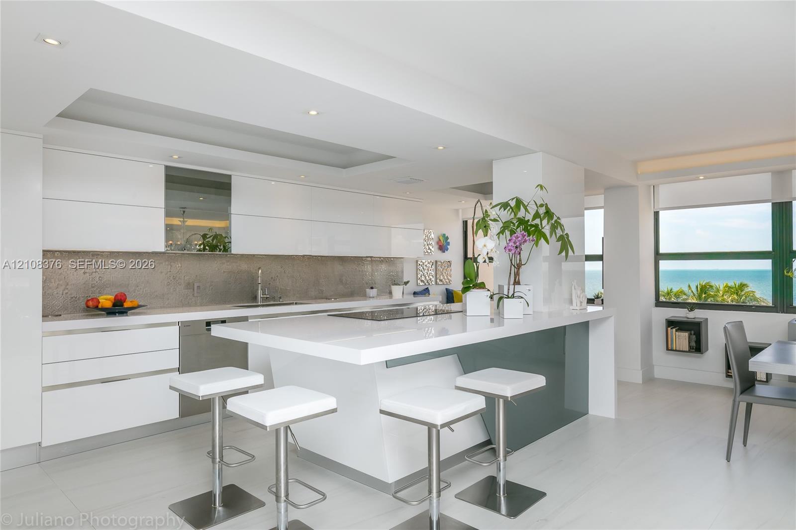 Open Kitchen offers magnificent Bay View