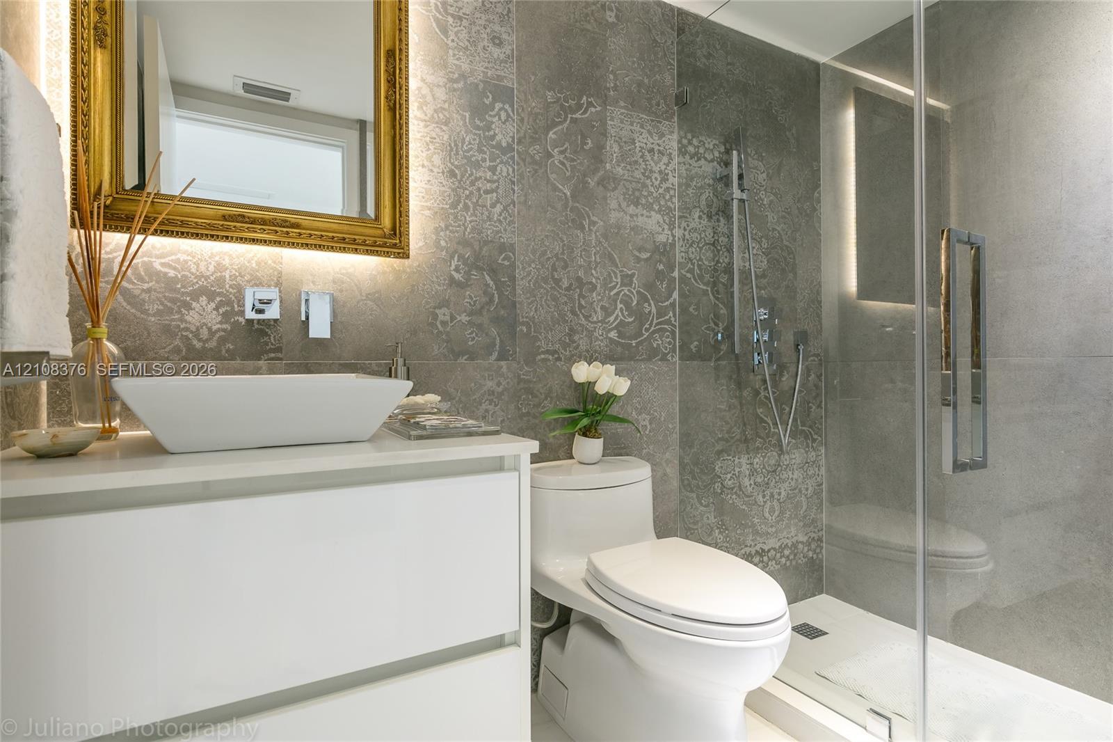 Second Bathroom / Guest Bathroom