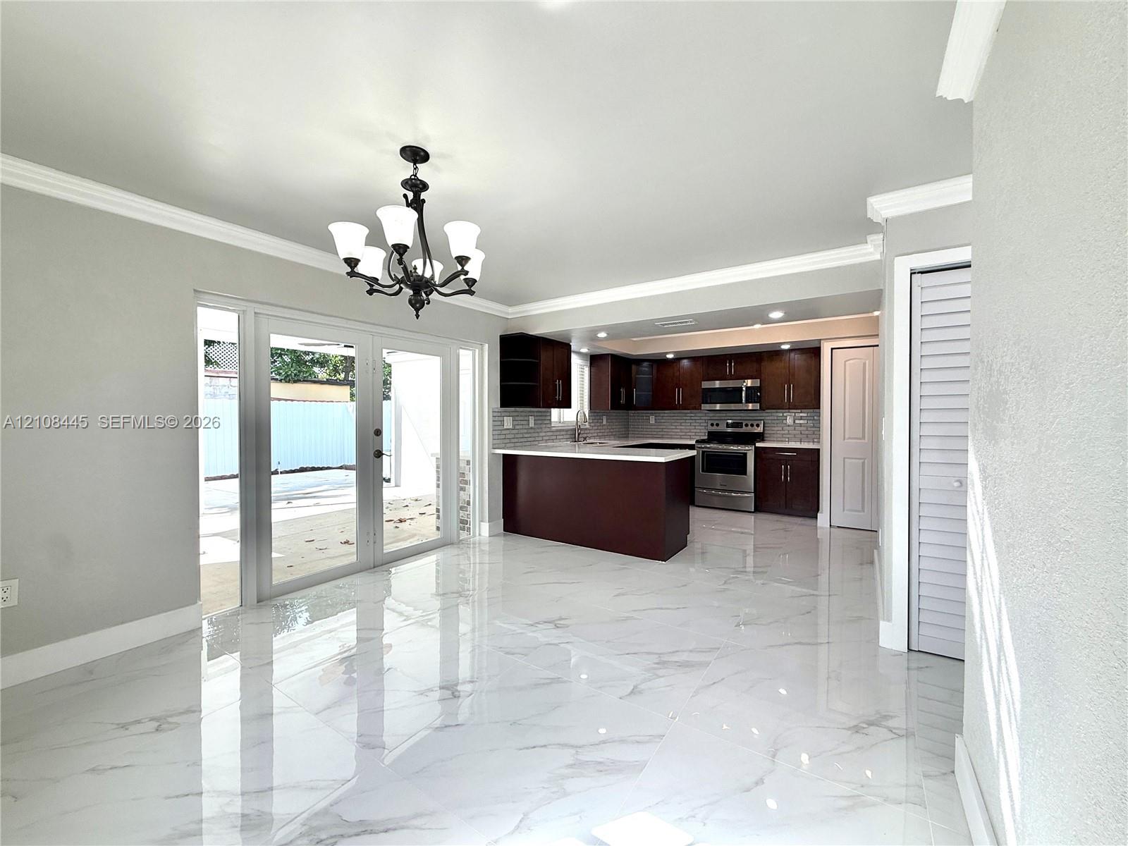 Kitchen area / Dining Area