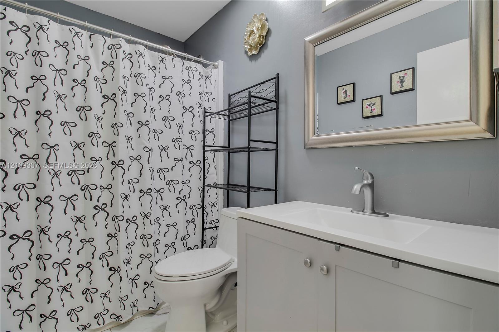 Guest bathroom upstairs