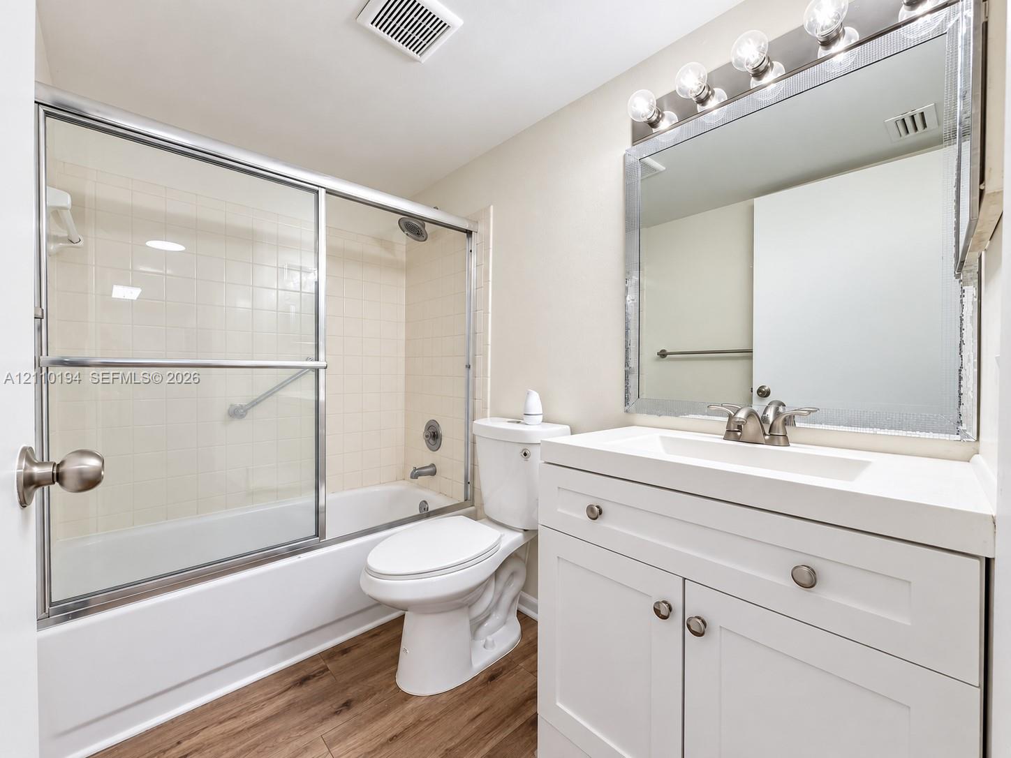 2nd bathroom
