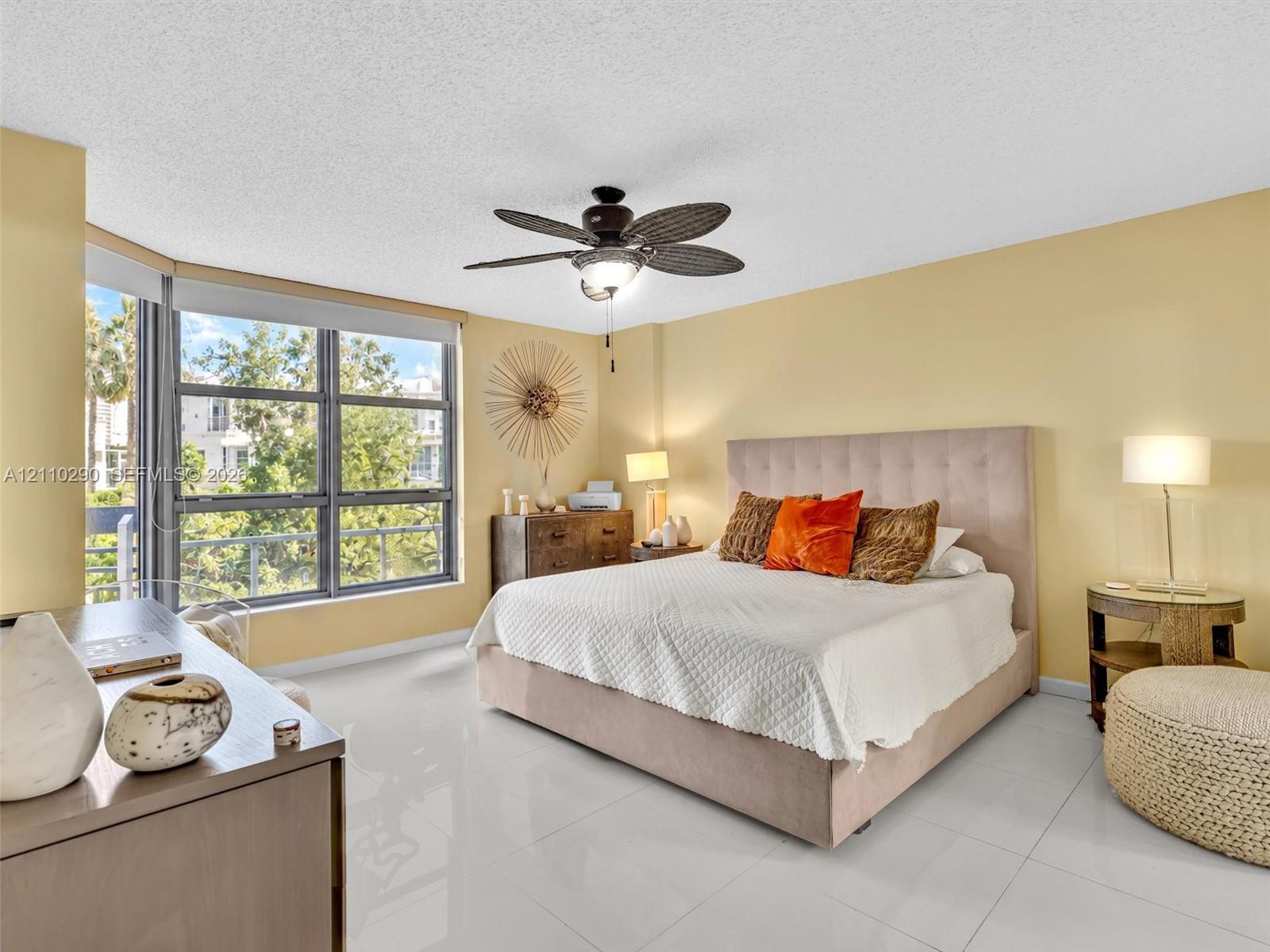 Spacious Primary Bedroom with En-Suite Bathroom and Walk-In Closet
