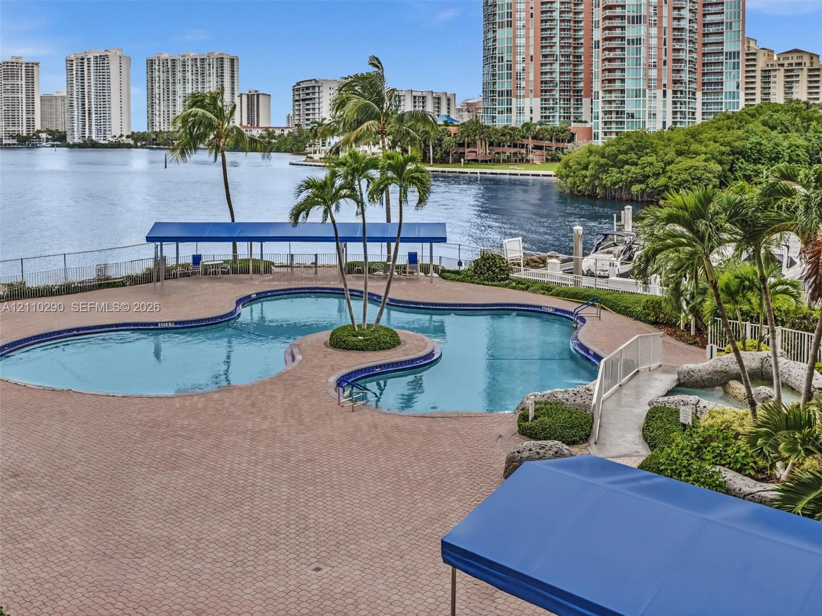 Stunning Waterfront Pool Overlooking the Intracoastal and Marina