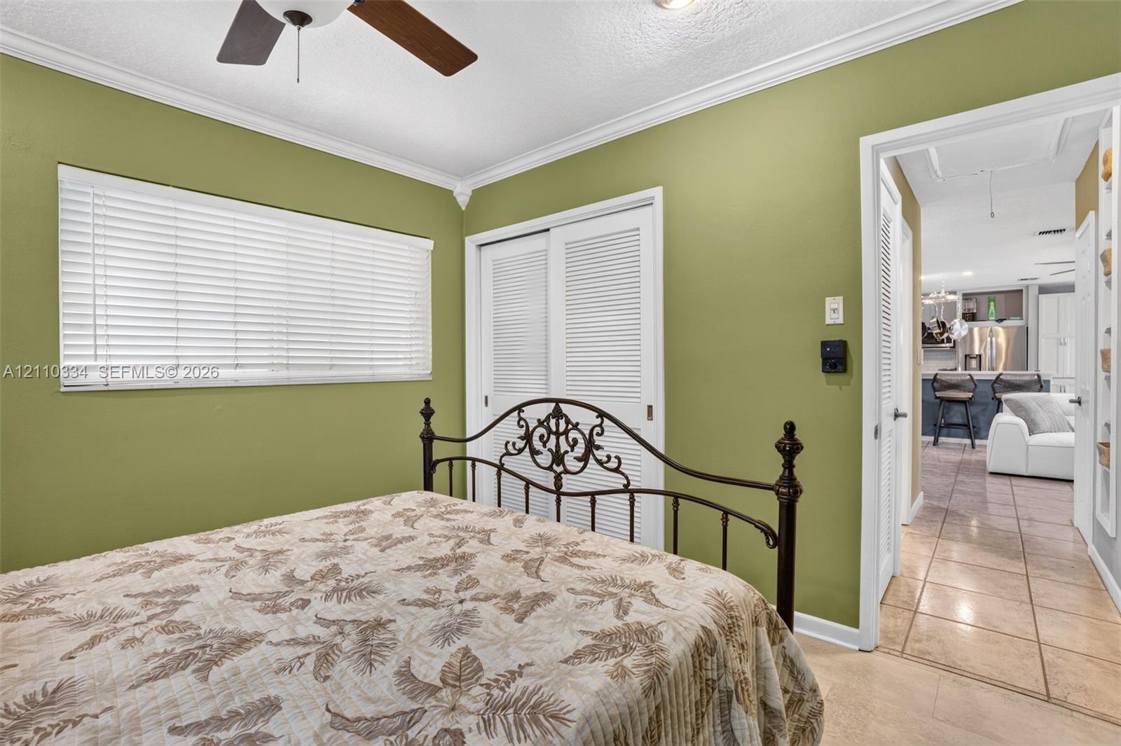 2nd bedroom
