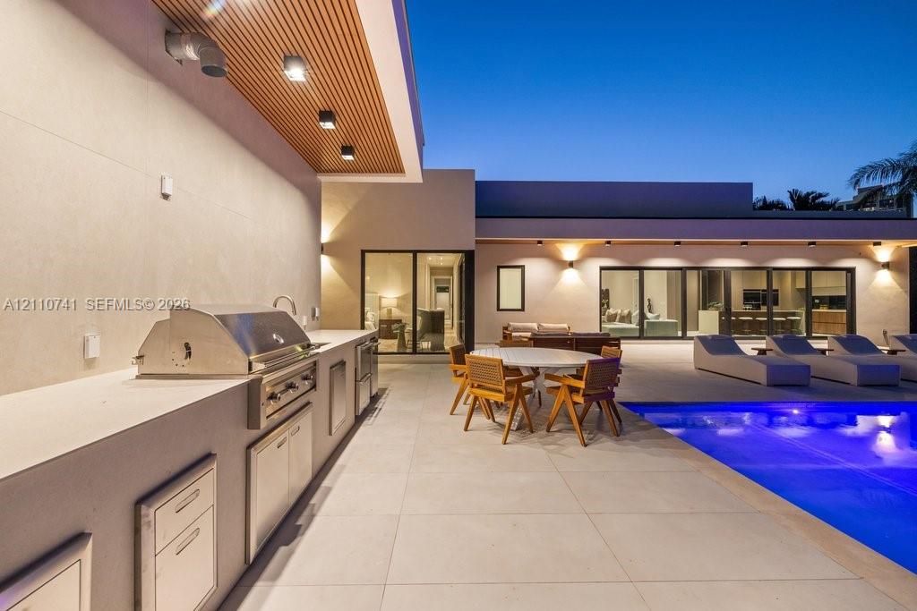 Summer Kitchen