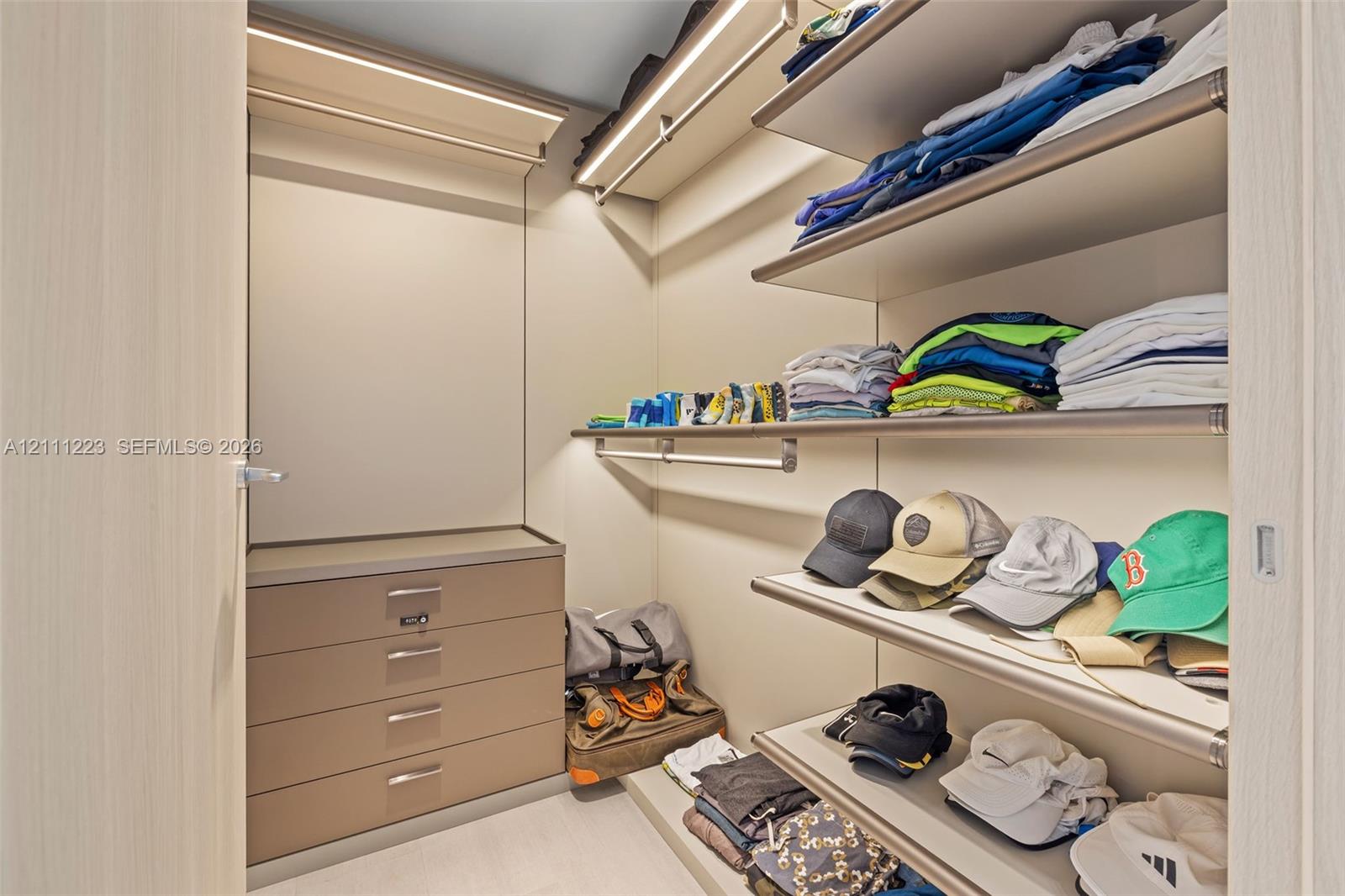 2nd walk-in closet for primary
