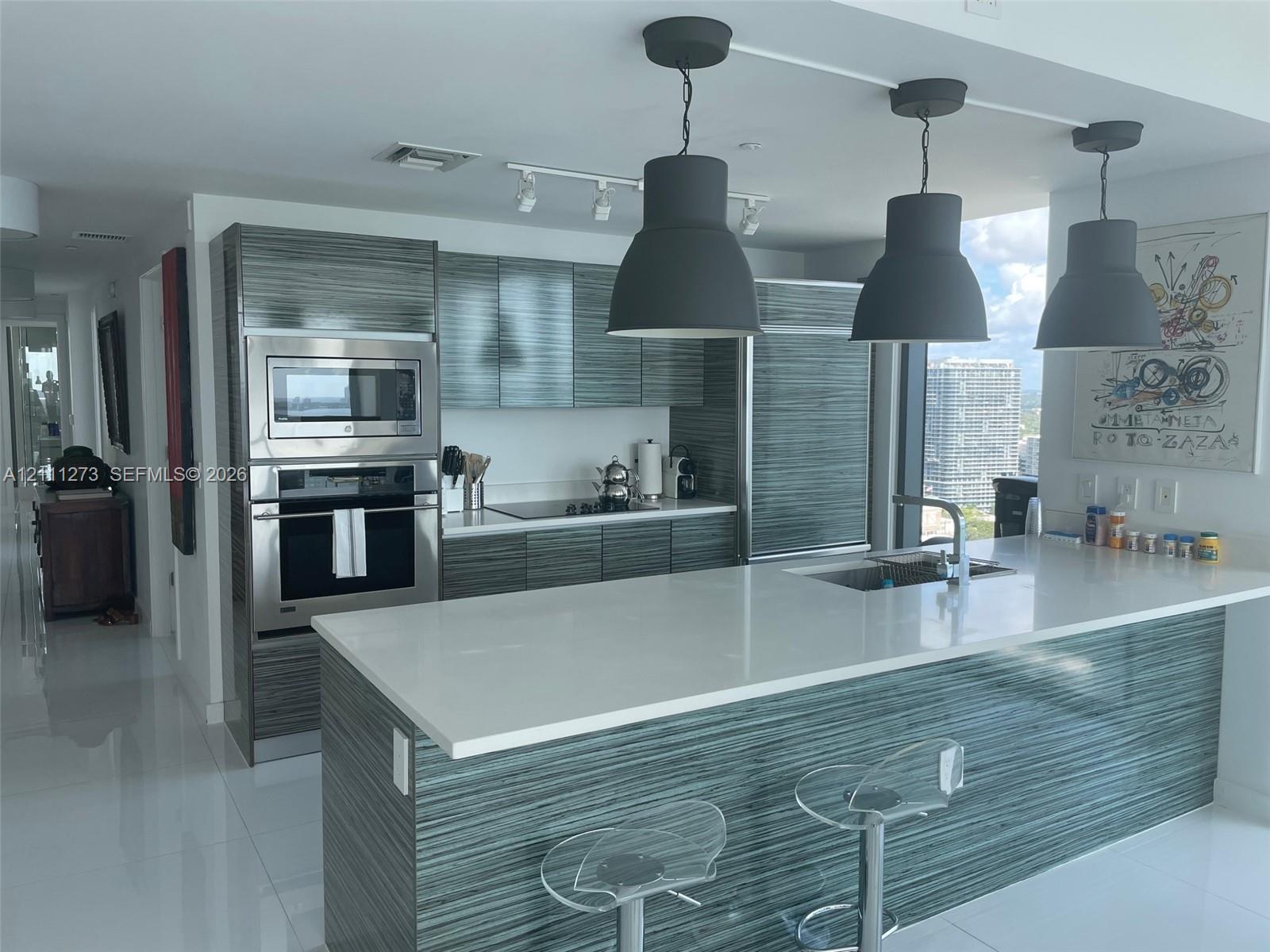 Stunning, modern kitchen.