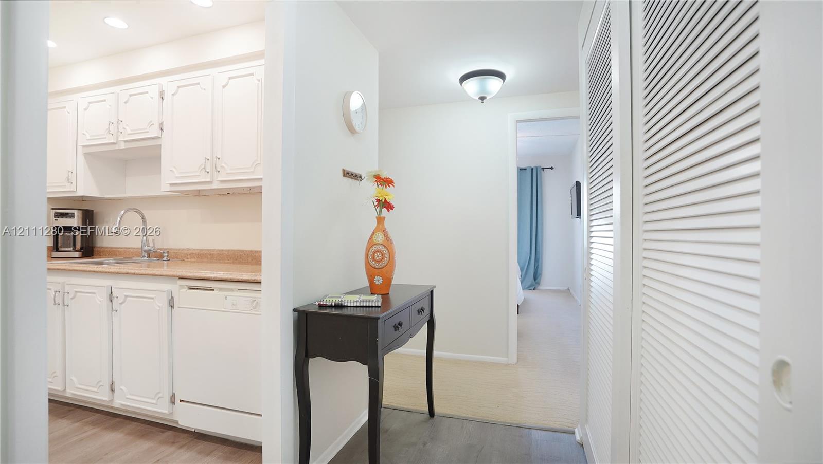 Foyer entrance, pantry