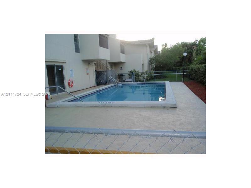Swimming Pool/Hot Tub/Sauna