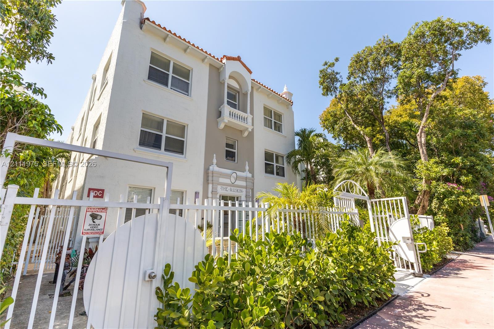 Ruskin Condominium