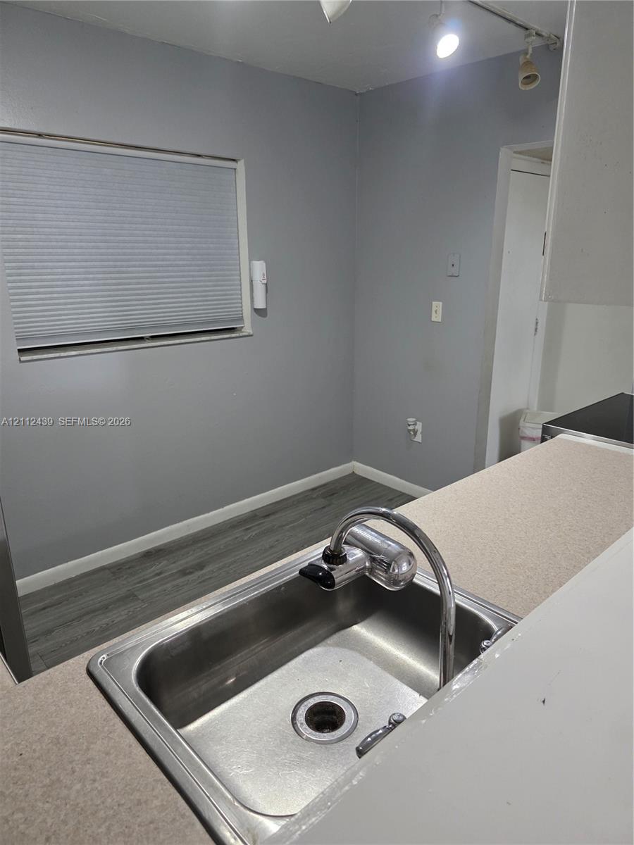 EAT IN KITCHEN WITH ROOM FOR SMALL DINETTE SET