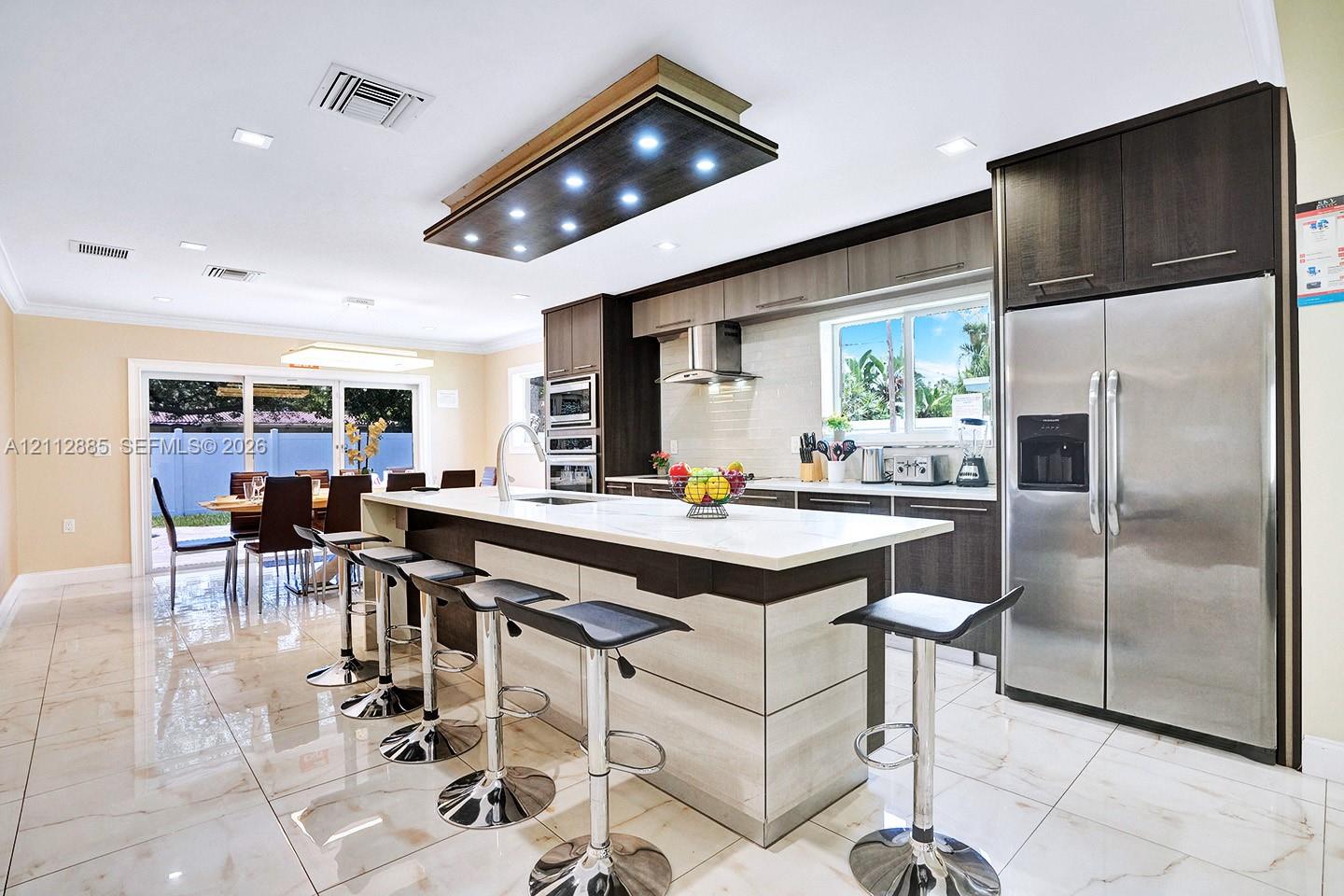 Open Kitchen