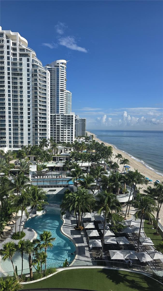 Direct oceanfront access, Beachwalk right outside your apartment