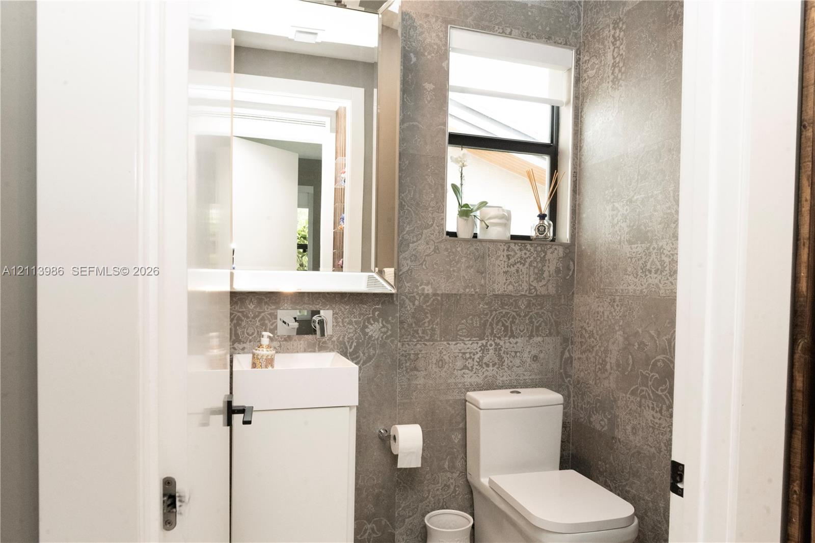 Powder room