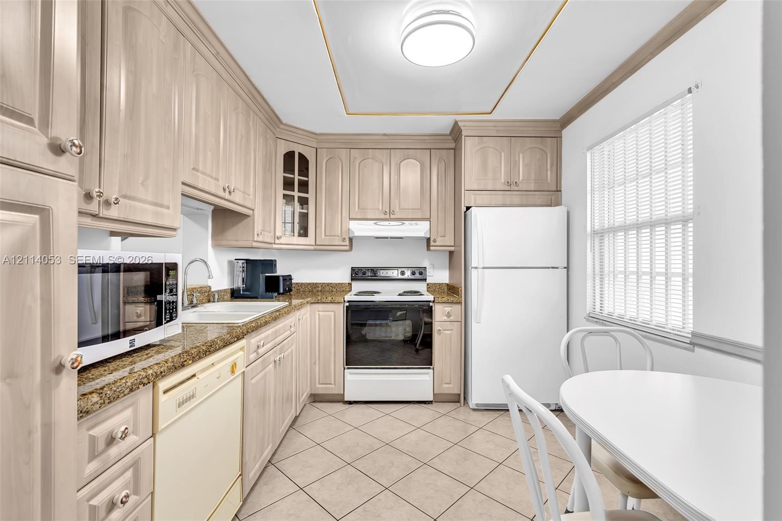 Photo 9 Photo 9